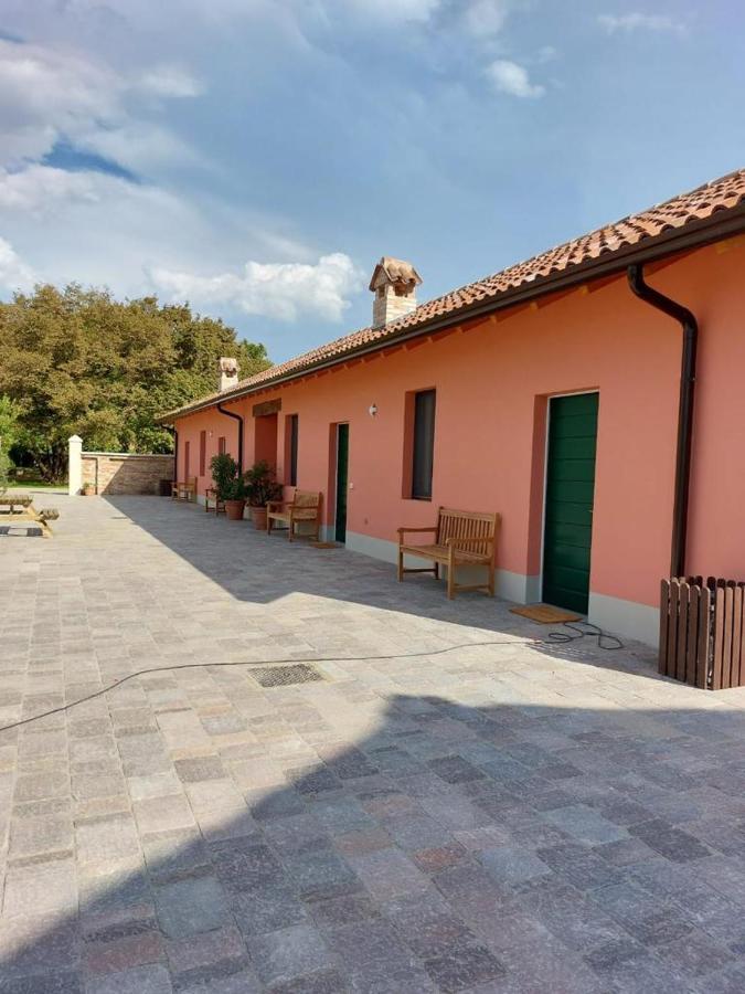 Agriturismo Pizzavacca Villanova sull'Arda ภายนอก รูปภาพ